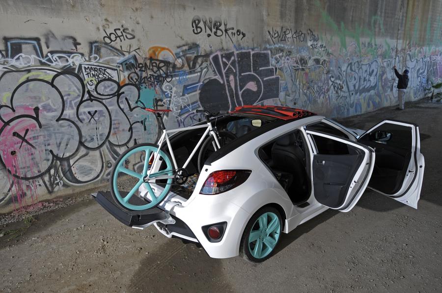  Hyundai Veloster C3 Roll Top Concept 2012 года  (фото 12 из 32)